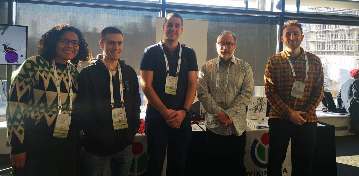 Wikimedia UK staff with Jimmy Wales and Wikimedia Deutschland staff at SOOCon23