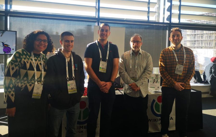 Wikimedia UK staff with Jimmy Wales and Wikimedia Deutschland staff at SOOCon23