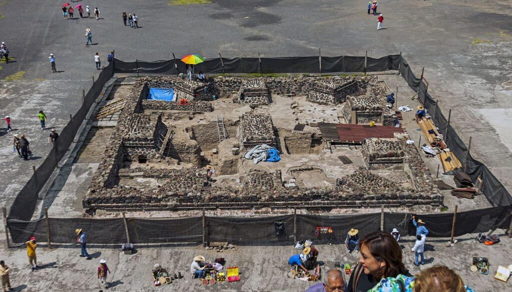 A dig at Teotihuacan, Mexico in 2016 - Image by Daniel Case CC BY-SA 3.0